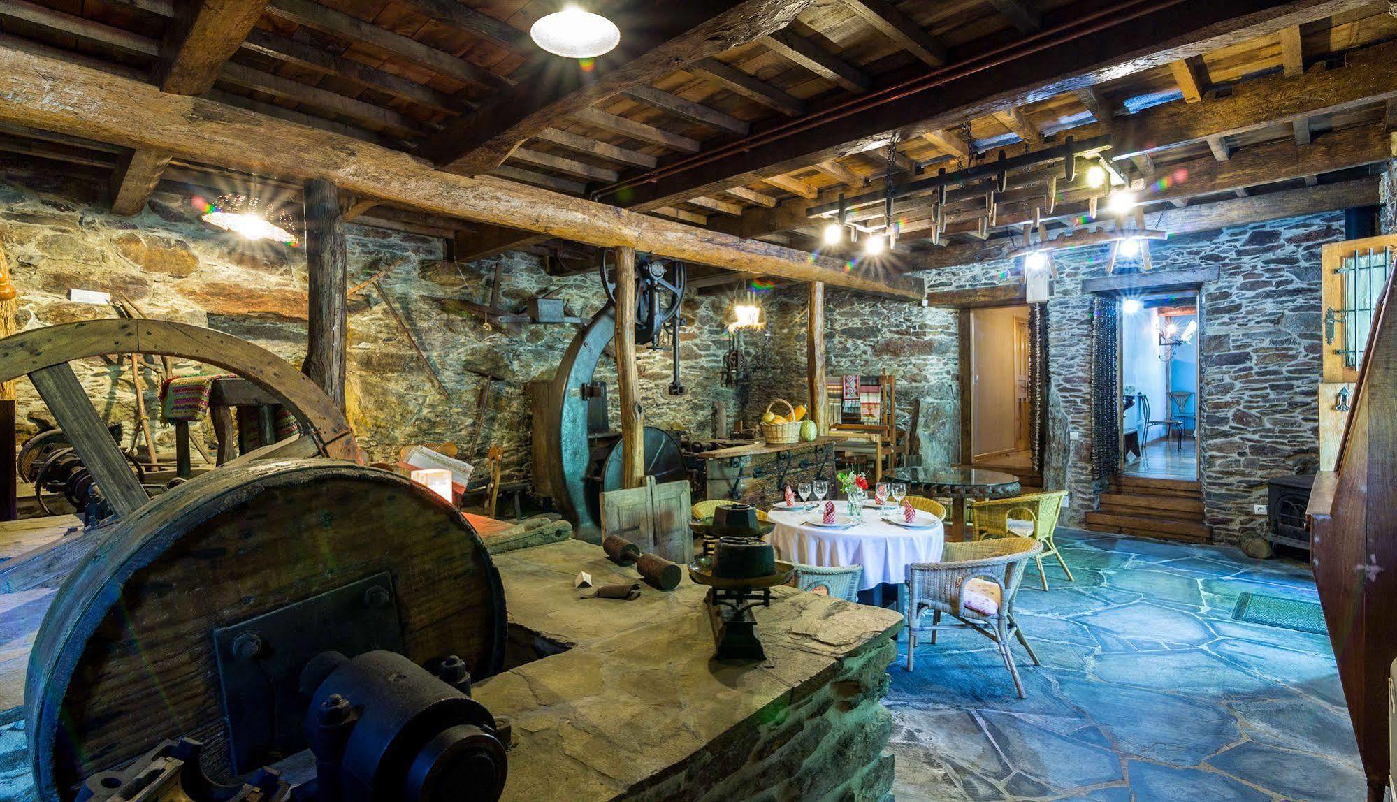 O Muino De Pena Hotel O Pino Luaran gambar